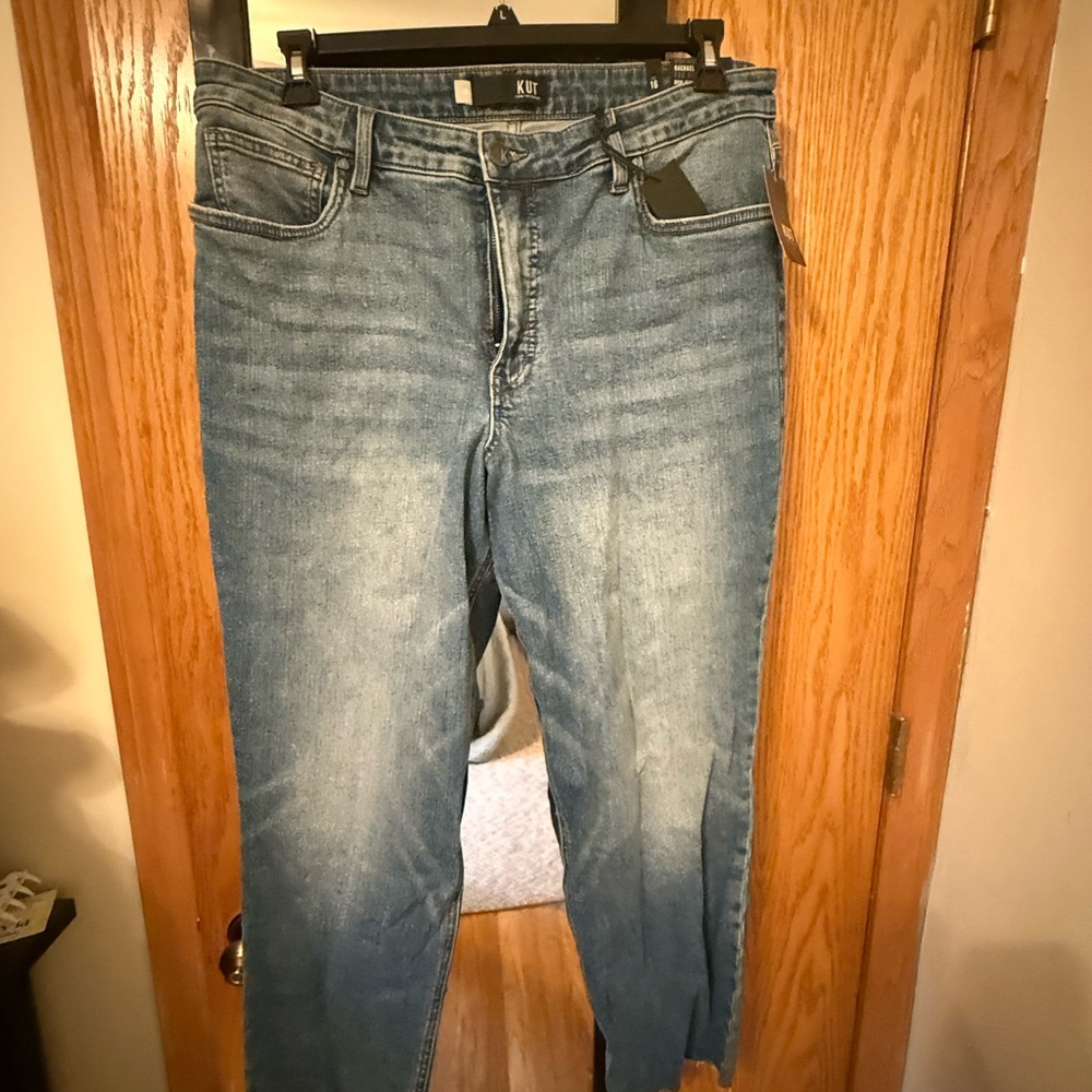 Kut From the Kloth high rise Rachel Mom Jean. NWT